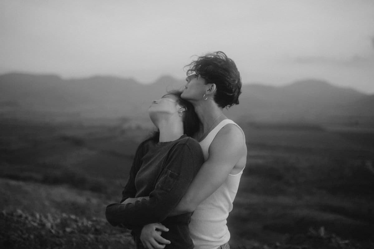 Love Horoscope This Week: Dec 29–Jan 4, 2026, brings big romantic twists