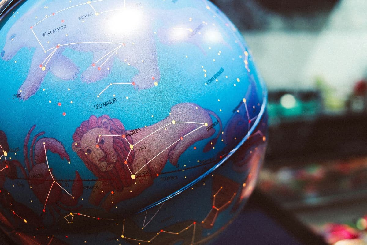 Why do people believe in Astrology? The science and psychology explained