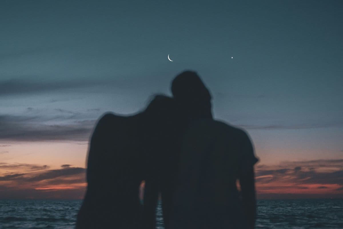 Why your birth chart keeps pulling you towards long-distance Love?