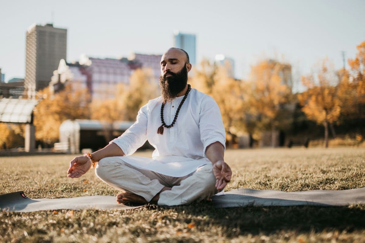 The meditation style that actually works for your zodiac sign